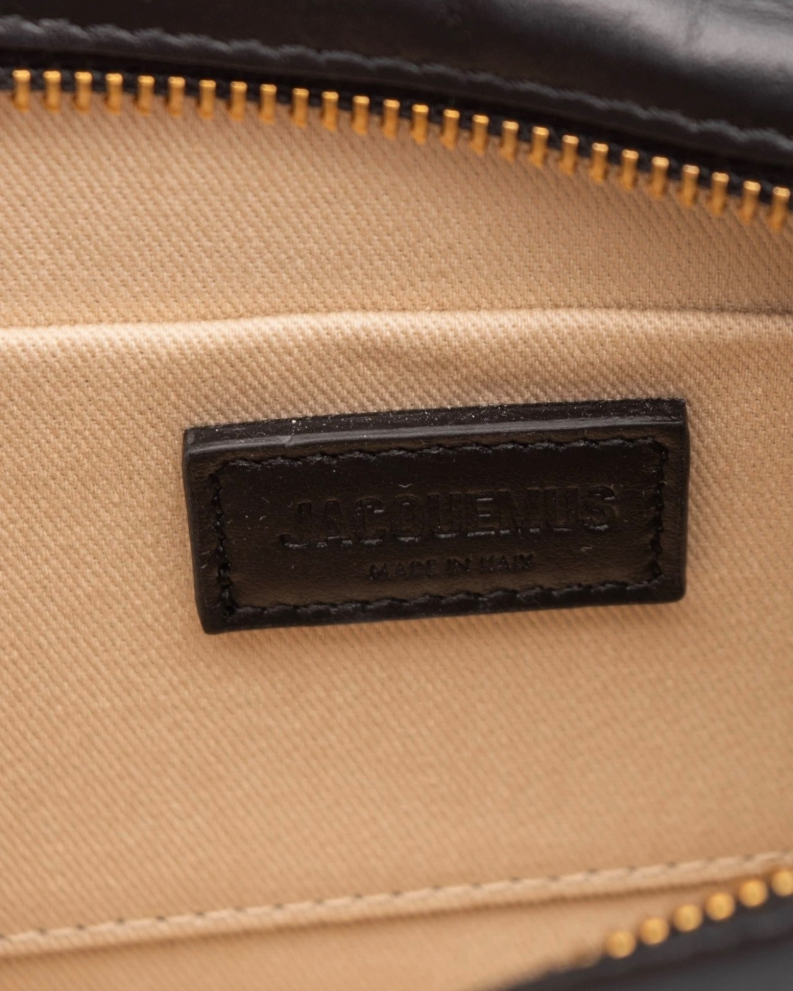 Jacquemus La Vague Bag in Black